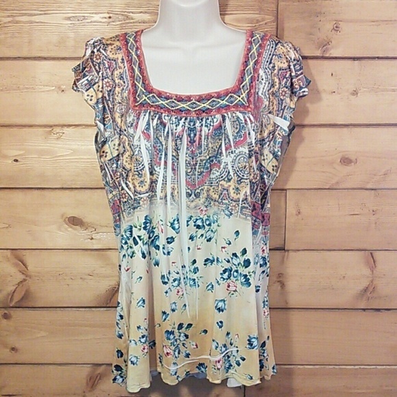 Live and Let Live | Boho Flutter Sleeve Top PL - Picture 1 of 3